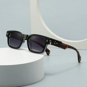 Charming designed UV400 Sunglasses